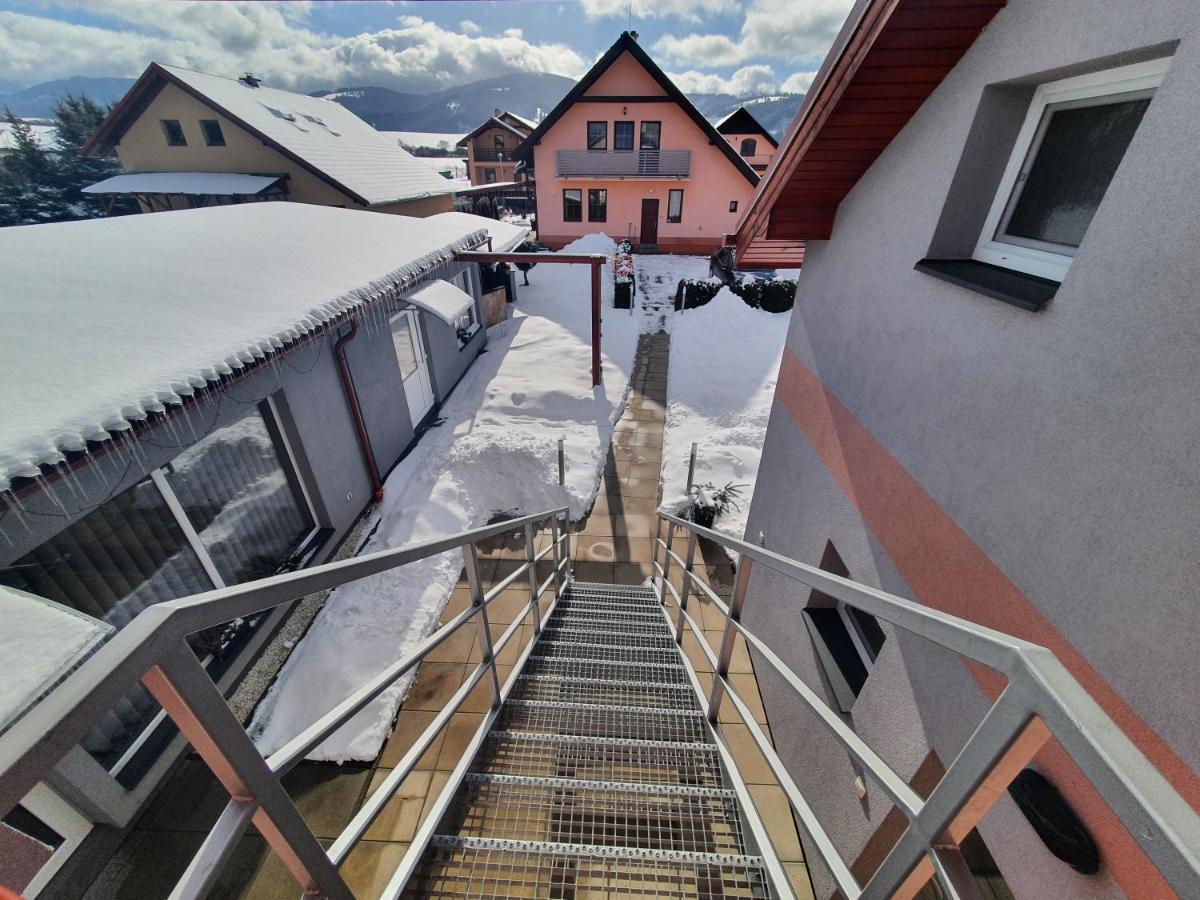Apartmanovy Dom Stela Besenova Exterior photo